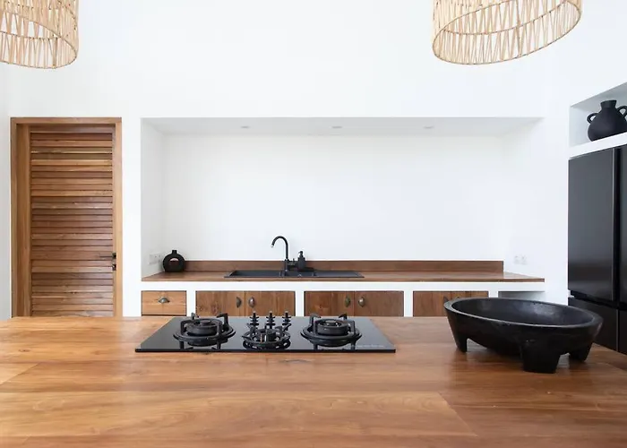 Modern Elegance In Bingin 3 Bedroom Luxury Villa *