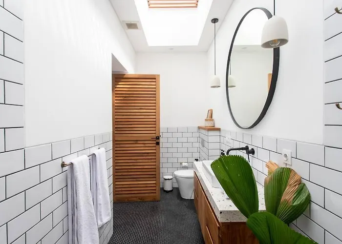 Modern Elegance In Bingin 3 Bedroom Luxury Uluwatu (Bali)