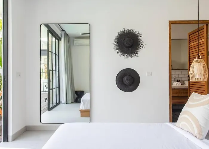 Villa Modern Elegance In Bingin 3 Bedroom Luxury Uluwatu (Bali)